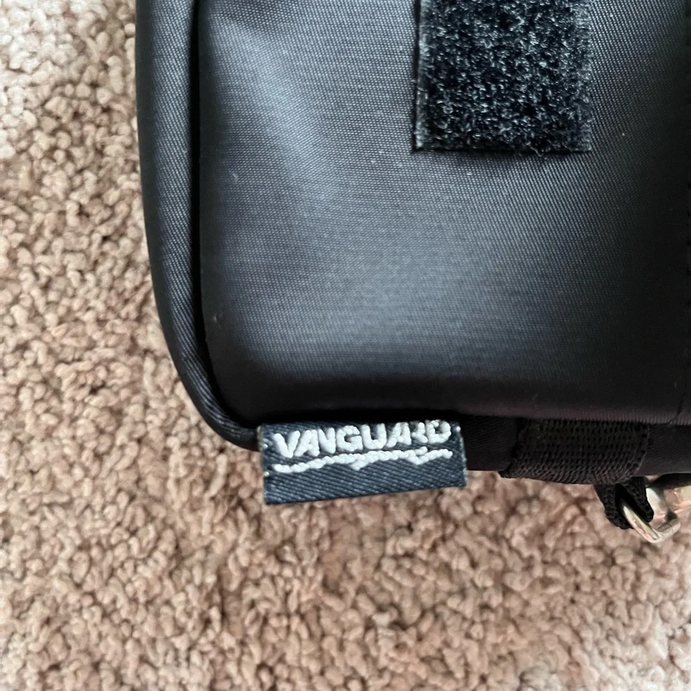Vanguard black small empty camera bag 5 * 6 * 2.5